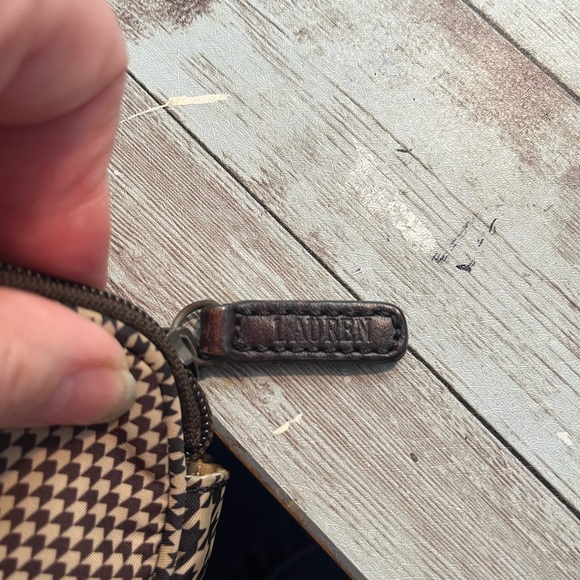 Lauren-Ralph Lauren cosmetic bag - Picture 2 of 9